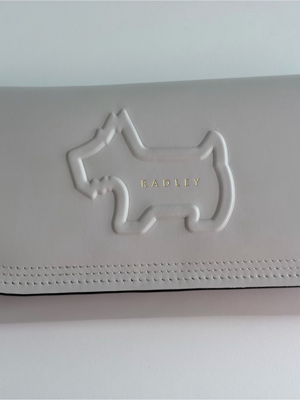 Keswick Mews Large Flapover wallet
Shell
